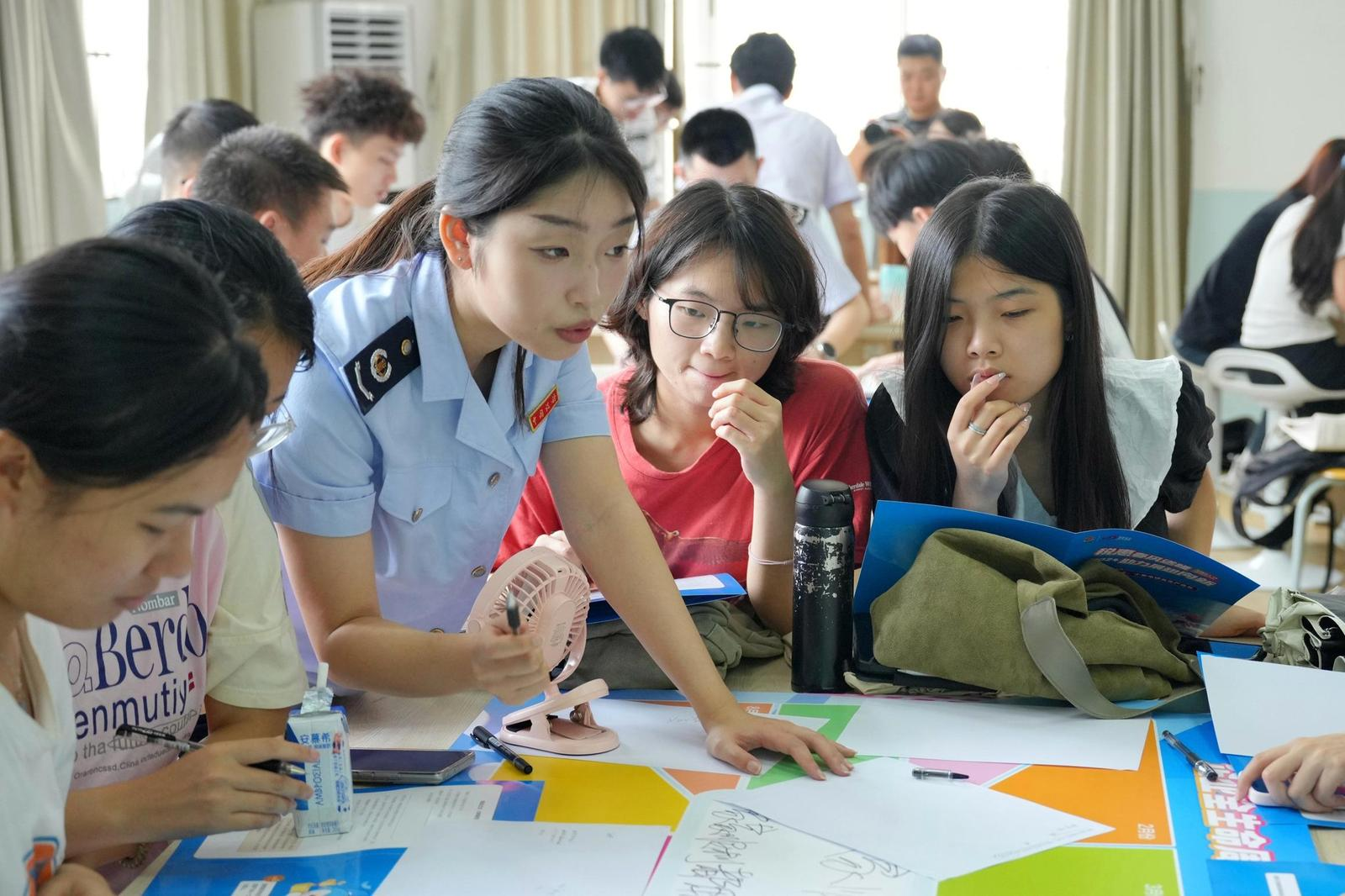 【仲恺】惠州税务部门走进高校开展沙盘模拟演练，助力毕业生就业创业
